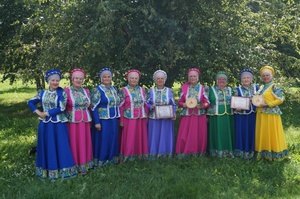 Народный самодеятельный коллектив ансамбль русской песни «Зоренька»